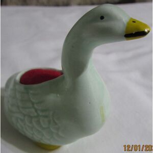 Vintage Ceramic duck goose mint green pin cushion sewing box needles pins